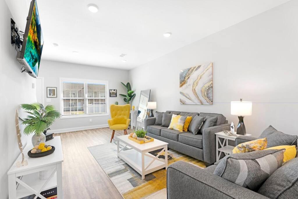 Make Lemonade In Luxury W King Bed And Free Parking Plus 40 Minutes To Nashville Clarksville Luaran gambar